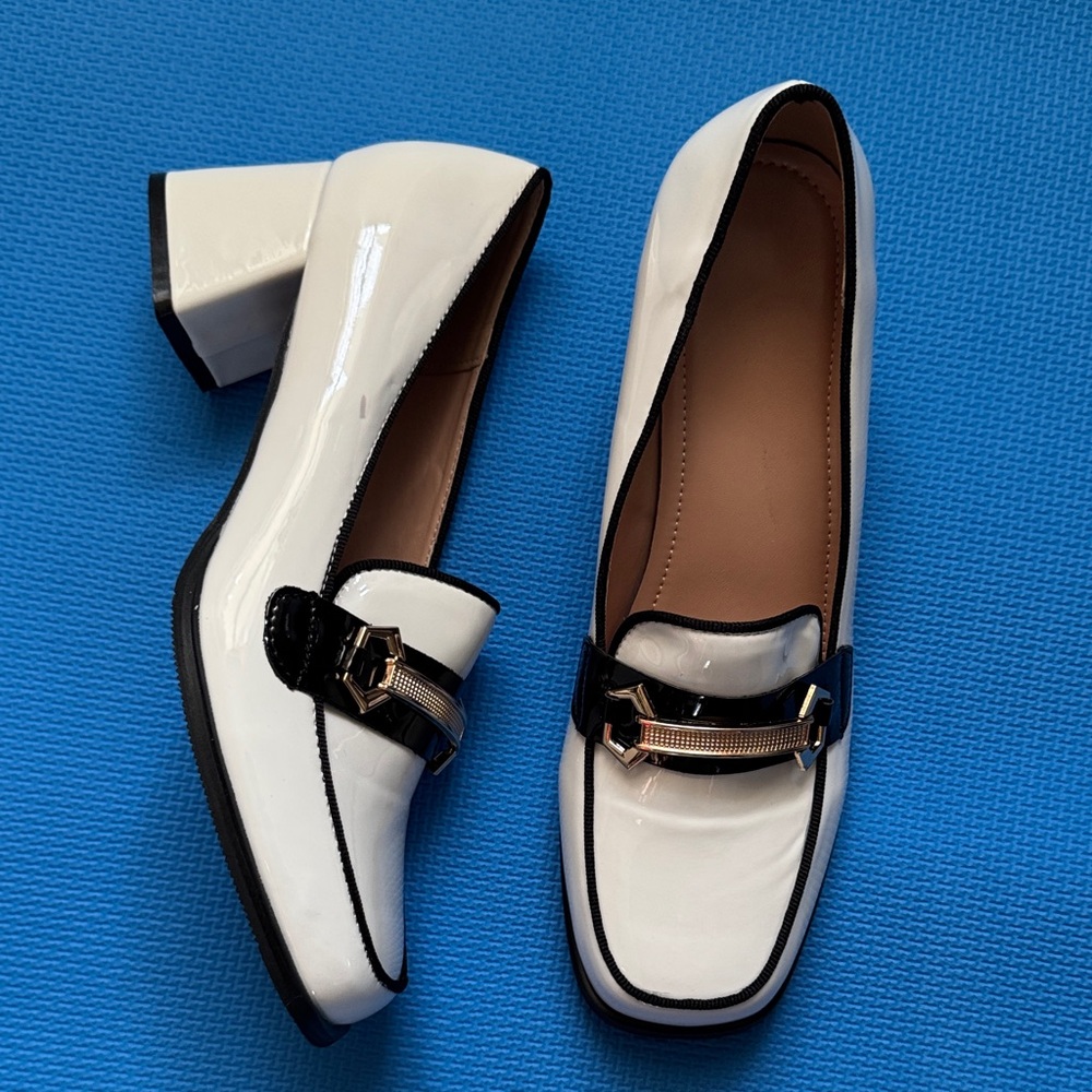 Chic White and Black Women's Loafers NWOT